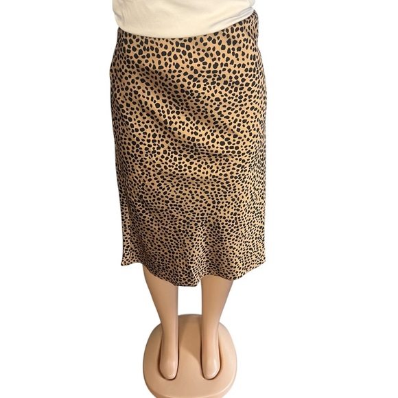 Loft Leopard Print Midi Skirt Satin - Picture 3 of 9